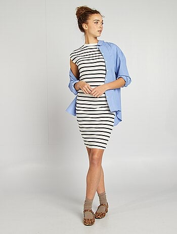 Robe longue en matière stretch côtelée