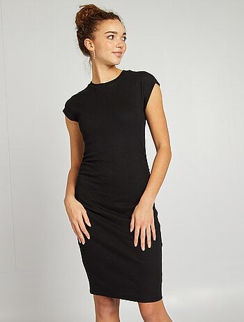 Robe longue en matière stretch côtelée