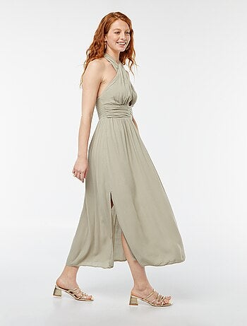 Robe longue fluide avec large décolleté