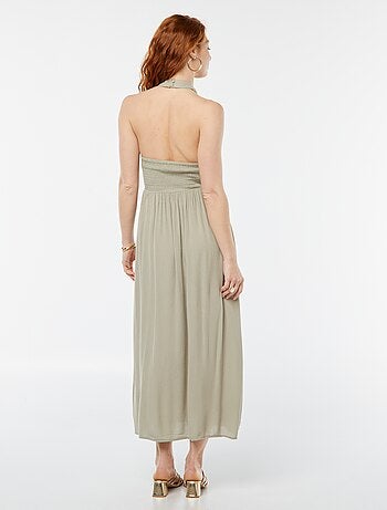 Robe longue fluide avec large décolleté