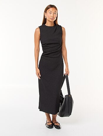 Robe longue gaufrée avec emmanchure américaine