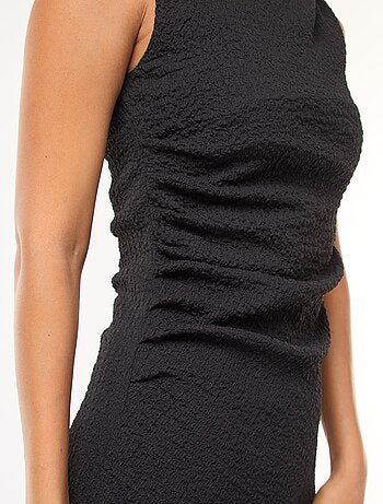 Robe longue gaufrée avec emmanchure américaine