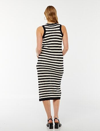 Robe longue sans manches