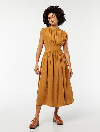 Robe longue sans manches