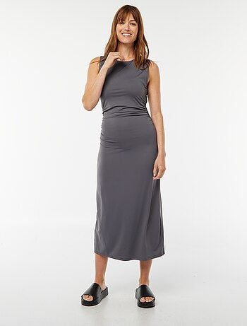 Robe longue unie à dos nu
