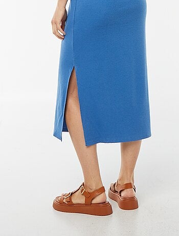 Robe midi à manches courtes avec fente