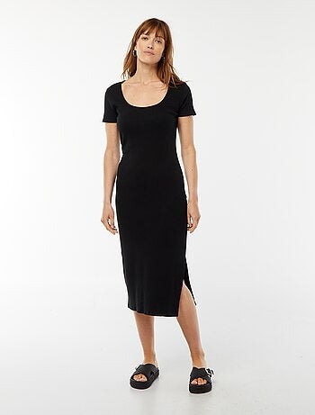 Robe midi à manches courtes avec fente