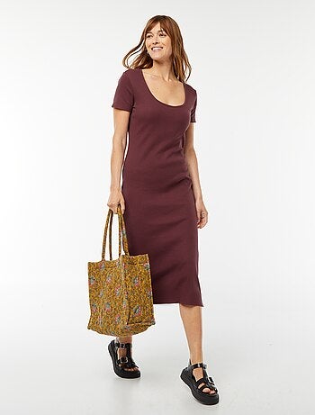 Robe midi à manches courtes avec fente