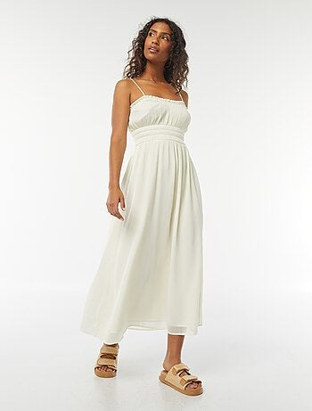 Robe midi smockée à fines bretelles