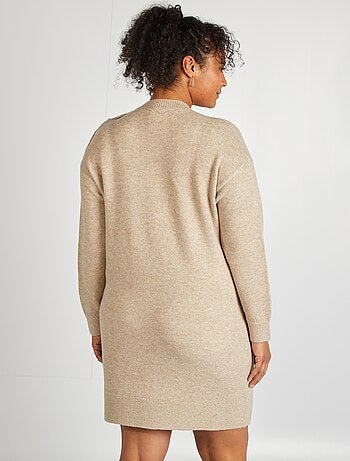 Robe pull avec boutons fantaisies