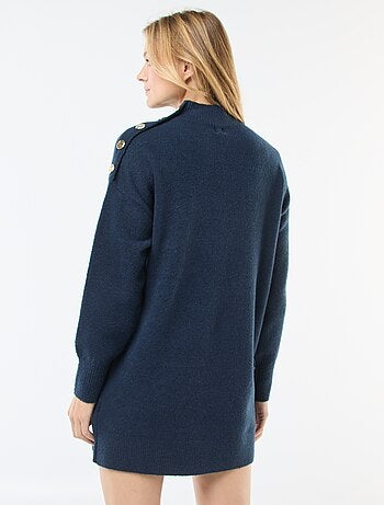 Robe pull avec boutons fantaisies
