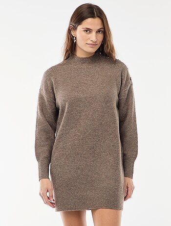 Robe pull avec boutons fantaisies