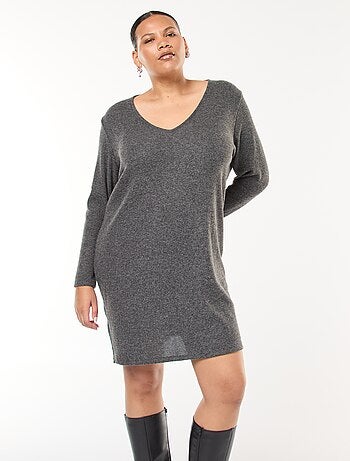 Robe pull coupe courte en maille lourde