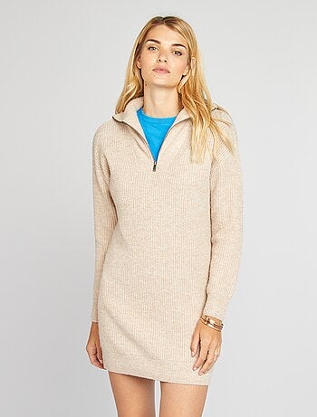 Robe pull courte à col camionneur