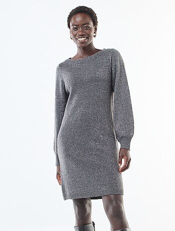 Robe pull courte brillante