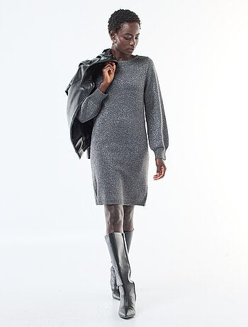 Robe pull courte brillante
