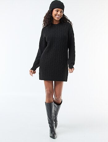 Robe pull courte en maille torsade