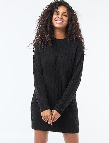 Robe pull courte en maille torsade