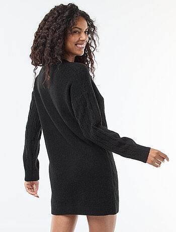 Robe pull courte en maille torsade