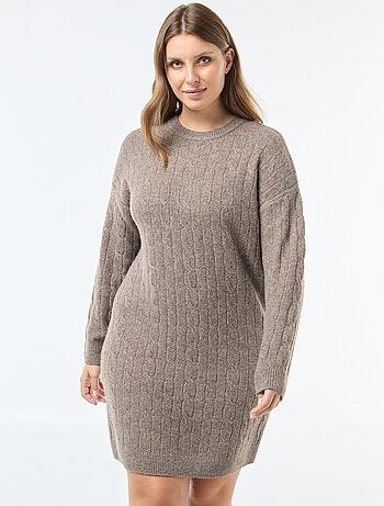 Robe pull en maille torsadée
