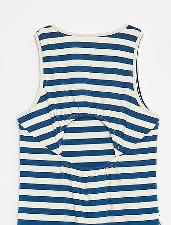 Robe sans manches ouverte dans le dos