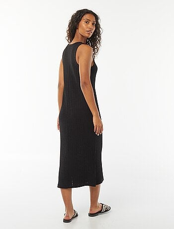 Robe unie sans manches