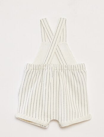 Salopette courte à bretelles croisées