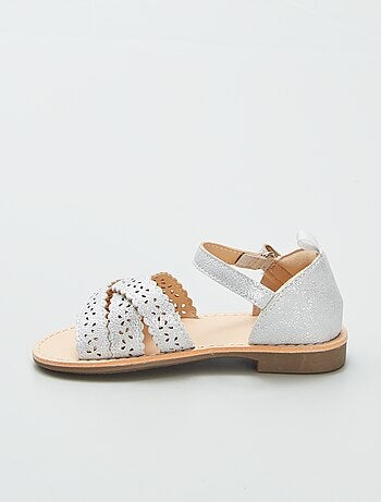 Sandales à brides ajourées