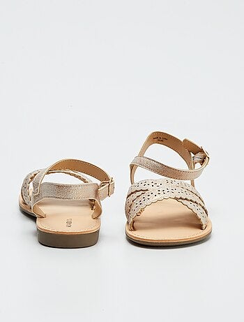 Sandales à brides ajourées