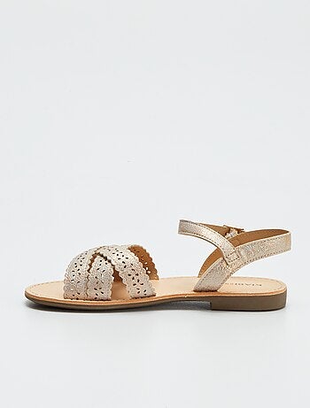 Sandales à brides ajourées