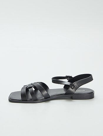 Sandales à lanière à boucle