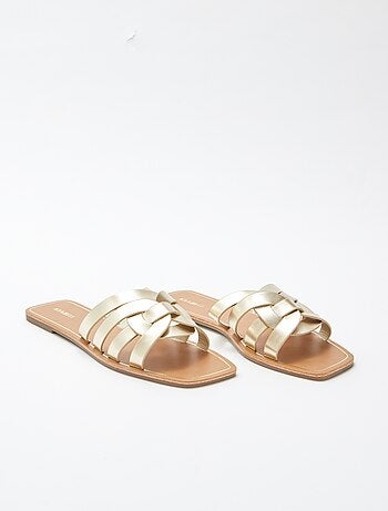 Sandales avec brides croisées