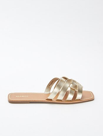 Sandales avec brides croisées
