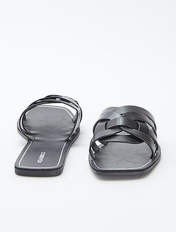 Sandales avec brides croisées