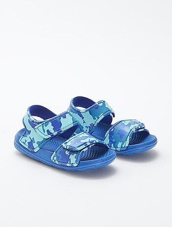 Sandales de piscine