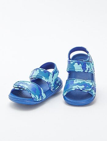 Sandales de piscine