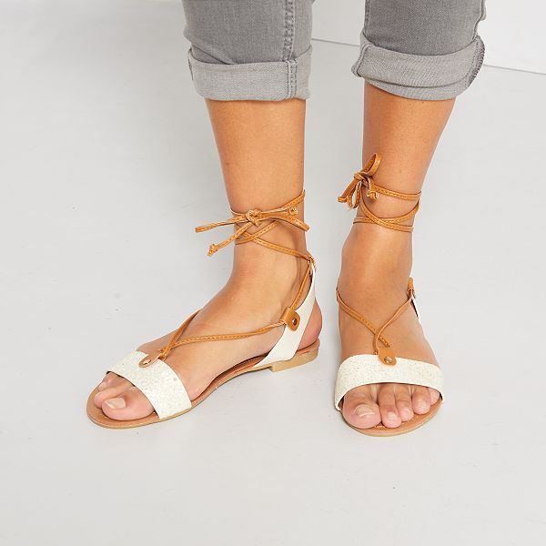 Sandales Plates Pailletees Femme Blanc Kiabi 15 00