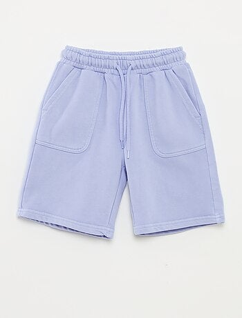 Short à grandes poches