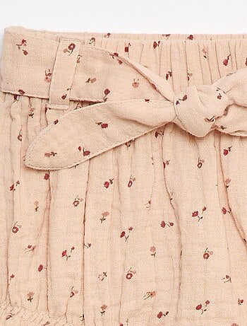 Short à taille élastiquée avec ceinture à nouer