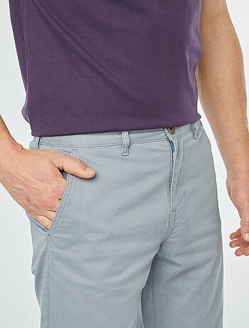 Short chino