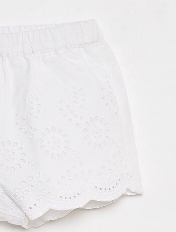 Short en broderies anglaises