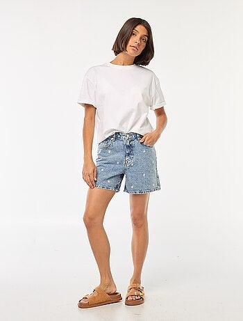 Short en jean avec broderies à fleurs