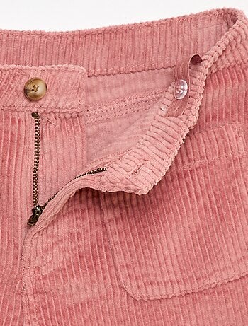 Short en velours côtelé avec 2 poches plaquées