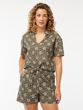 Short léger à motif floral