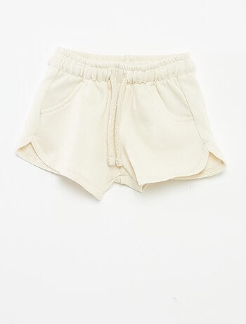 Short uni avec poches