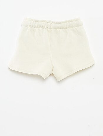 Short uni avec poches