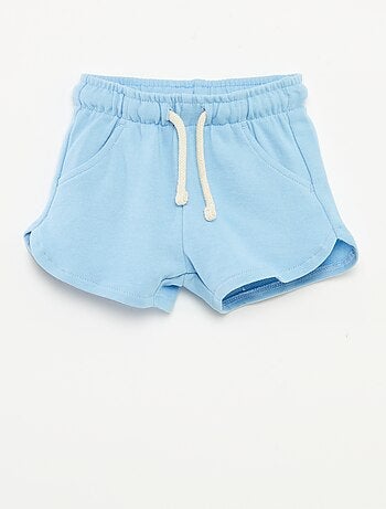 Short uni avec poches