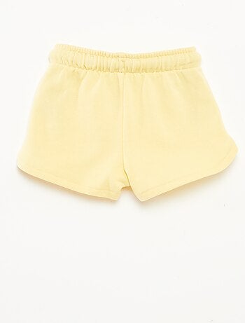 Short uni avec poches
