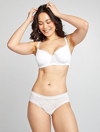 Shorty en dentelle fleurie