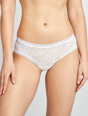 Shorty en dentelle fleurie